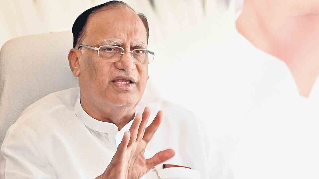 భట్టిది అజ్ఞానం.. అసత్య ప్రచారం