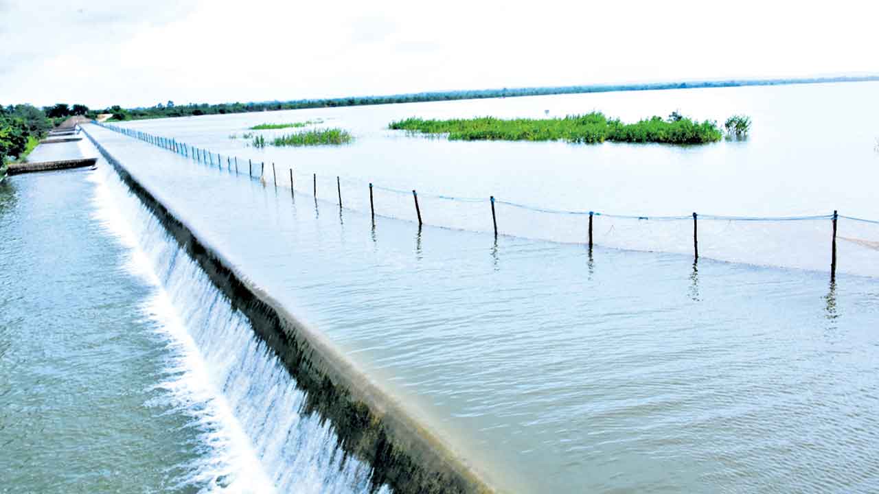 జల విప్లవం ప్రాజెక్టుల వైభవం