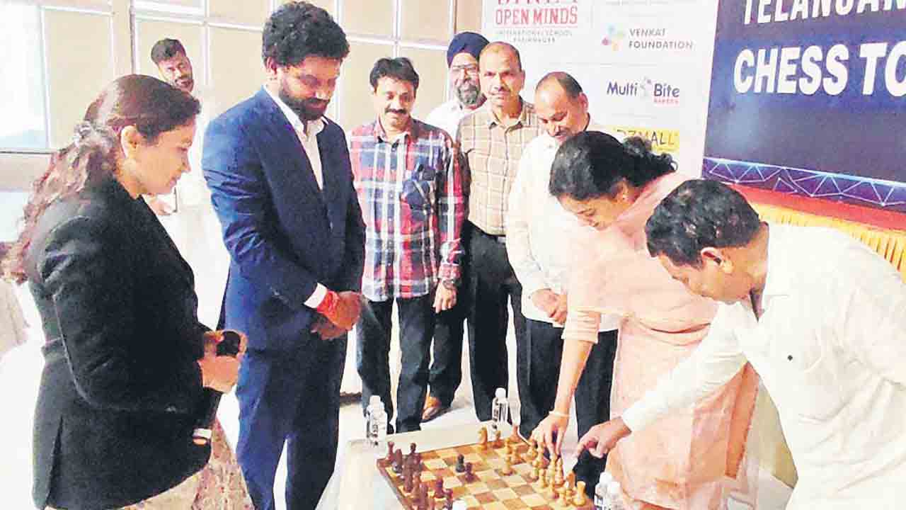 అట్టహాసంగా చదరంగ పోటీలు