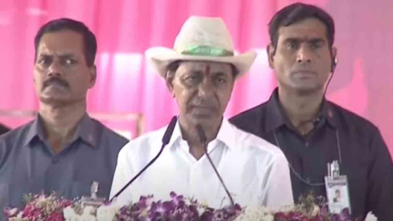 CM KCR | ఆదివాసీలపై పెట్టిన పోడు భూముల కేసులన్నీ ఎత్తివేస్తాం : సీఎం కేసీఆర్‌