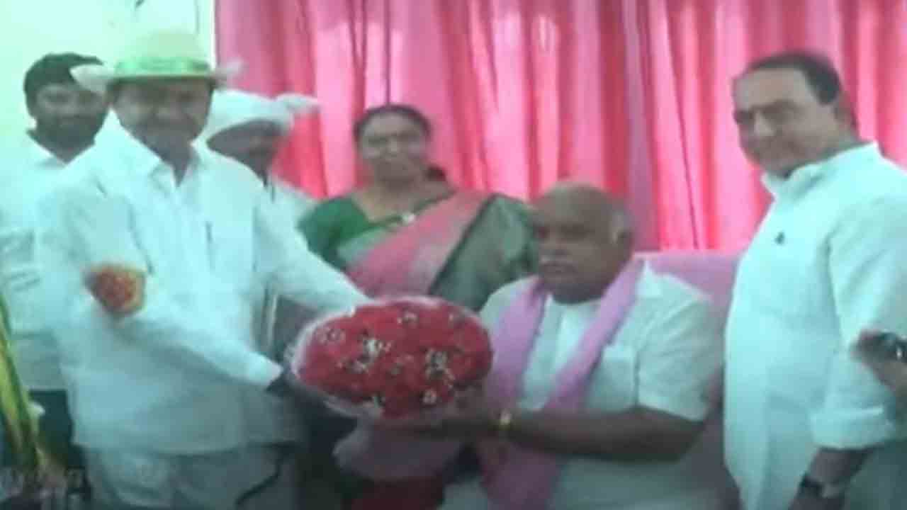 CM KCR | ఆసిఫాబాద్‌లో బీఆర్‌ఎస్‌ కార్యాలయాన్ని ప్రారంభించిన సీఎం కేసీఆర్‌