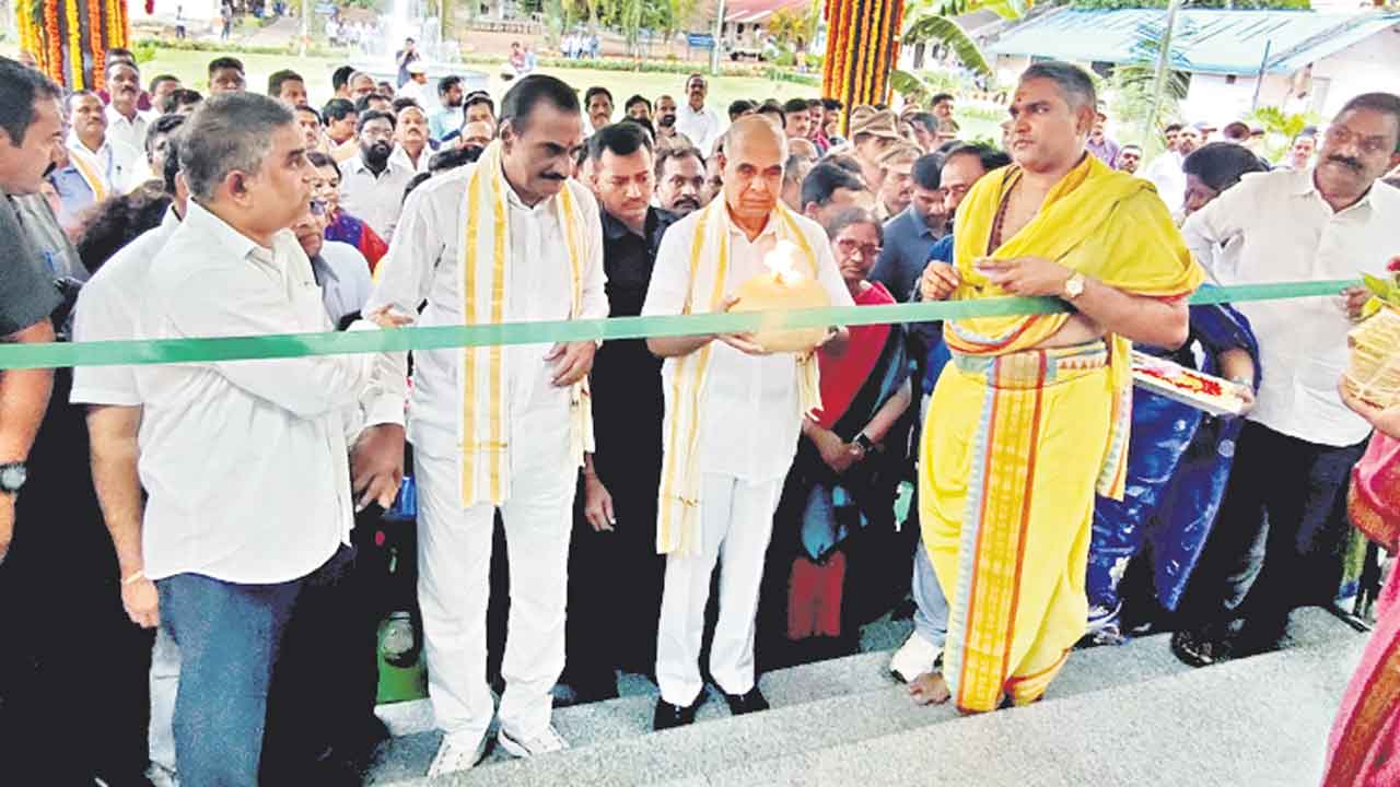 ఒక్క తెలంగాణలోనే నిరంతర విద్యుత్తు