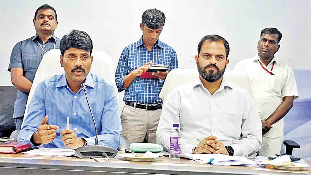 గ్రూప్‌-4ను పకడ్బందీగా నిర్వహించాలి