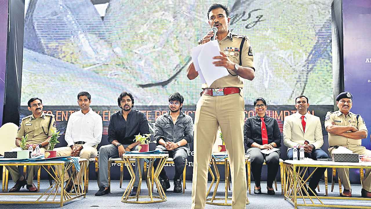 డ్రగ్స్‌ జోలికి వెళ్లొద్దు సినీనటులు నిఖిల్‌, ప్రియదర్శి