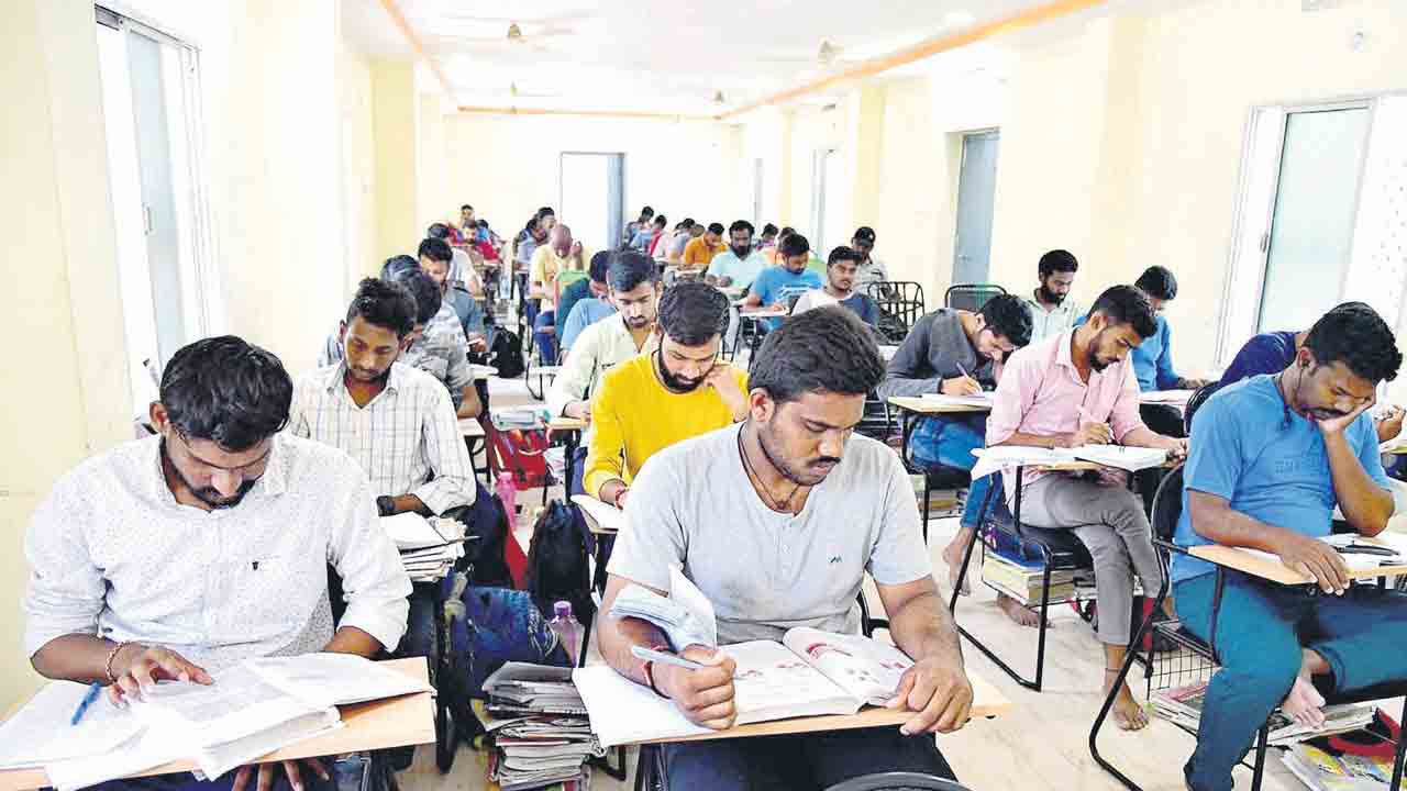 యువతకు భవిత