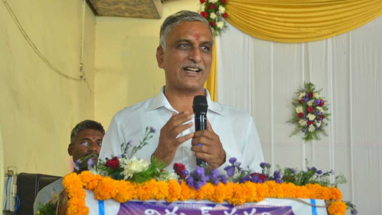 Minister Harish | ఉమ్మడి పాలనలో కరెంటివ్వమంటే కాల్పులు జరిపించారు.. : హరీశ్‌రావు