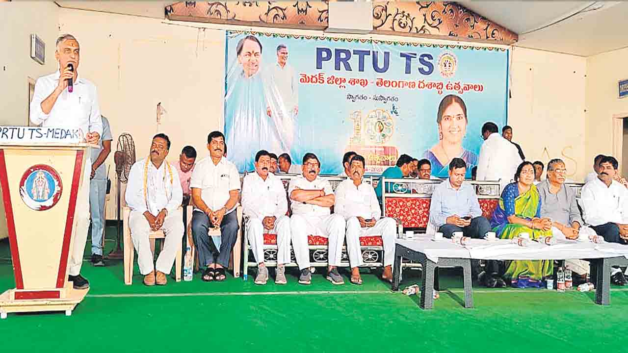 వచ్చే ఏడాది మెదక్‌ మెడికల్‌ కాలేజీ ప్రారంభం