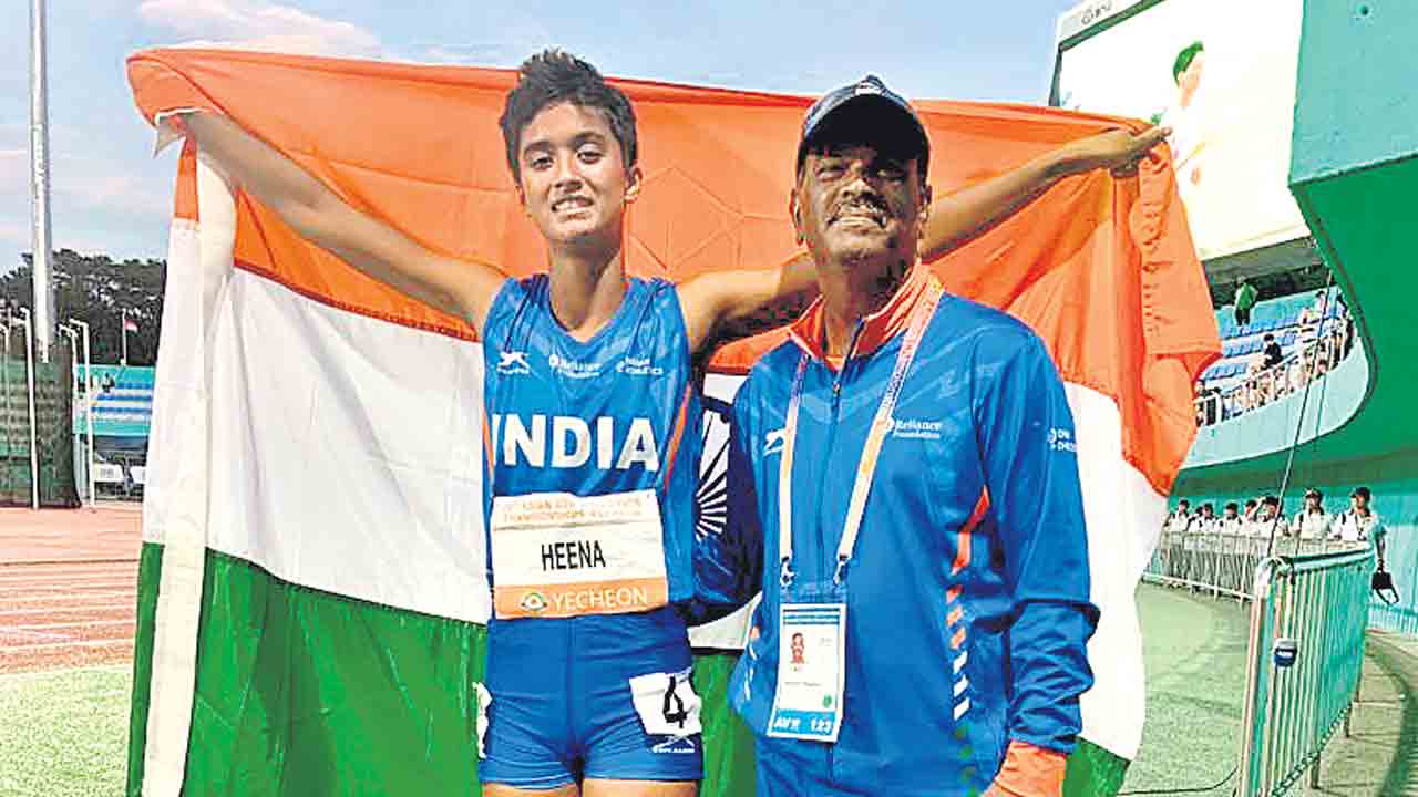 హీనాకు పసిడి