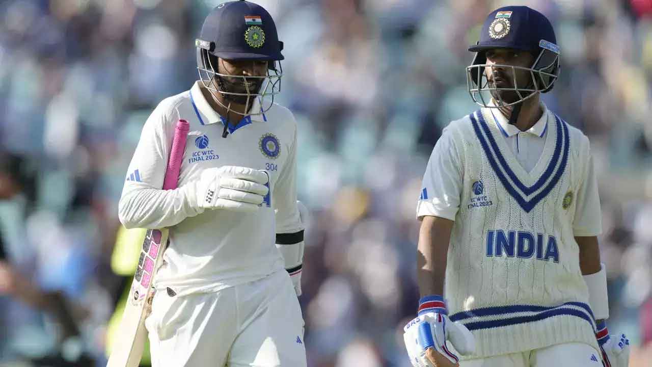 ఎదురీత!.. కష్టాల్లో టీమ్‌ఇండియా