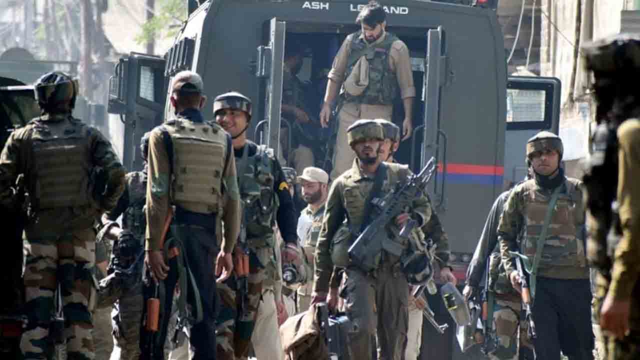 కుల్గాంలో అల్‌ బద్‌ ఉగ్రవాది హతం