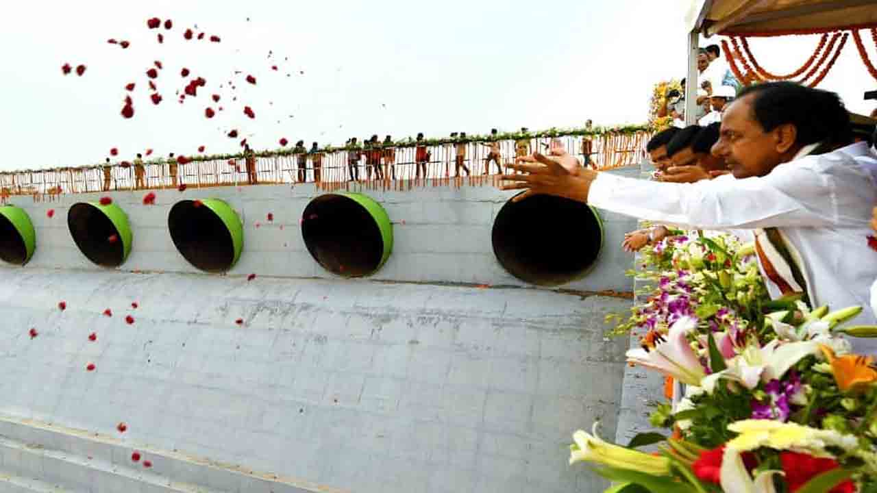 Minister Harish rao |  కరువు పాటలు పాడుకున్న నేలలో కాళేశ్వర జలాలు పారుతున్నయ్‌