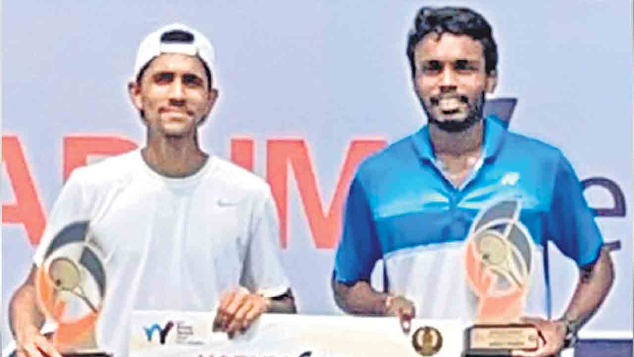 కార్తీక్‌ జోడీకి టైటిల్‌