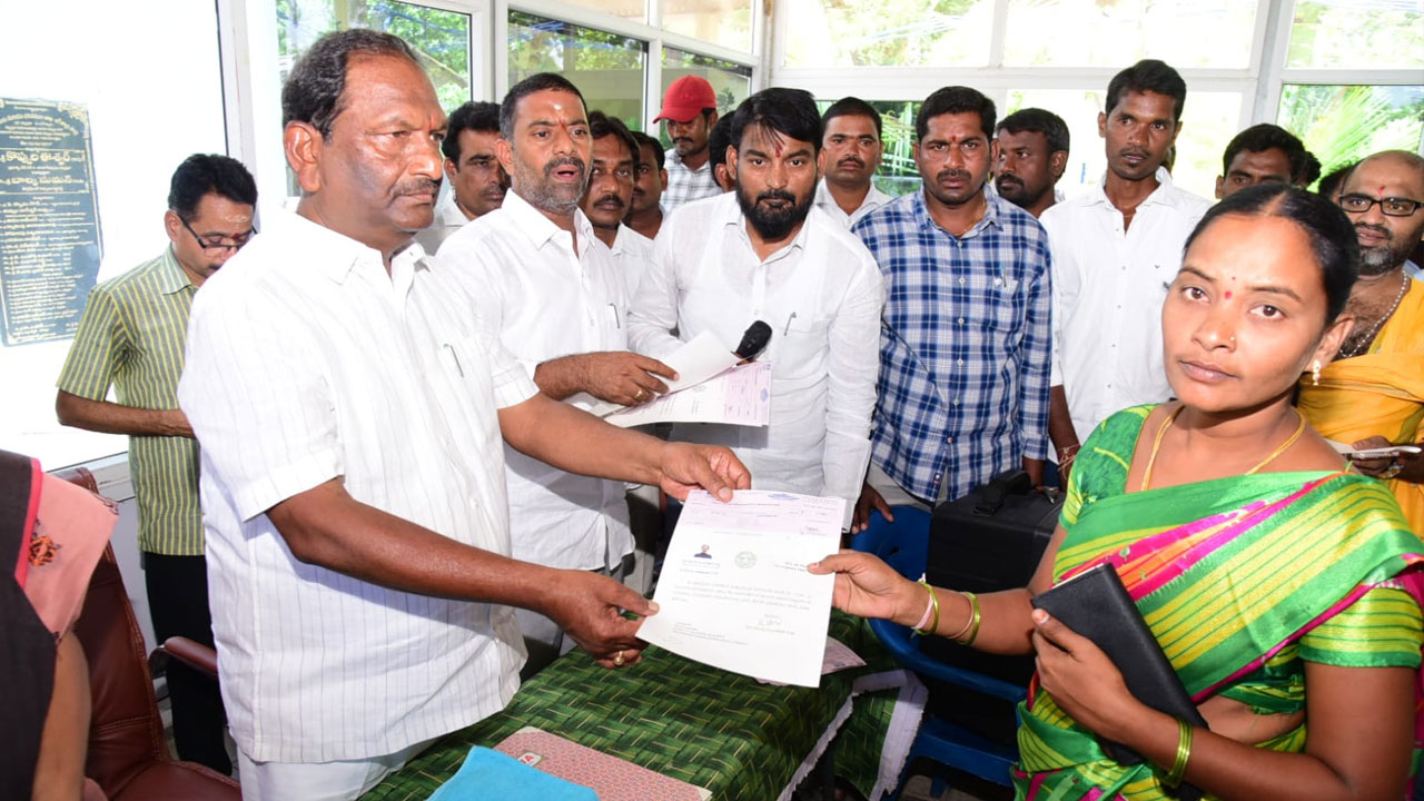 Koppula Eshwar | పేద‌ల పాలిట ఆప‌ద్భాంద‌వుడు ముఖ్య‌మంత్రి కేసీఆర్ : మంత్రి కొప్పుల ఈశ్వ‌ర్