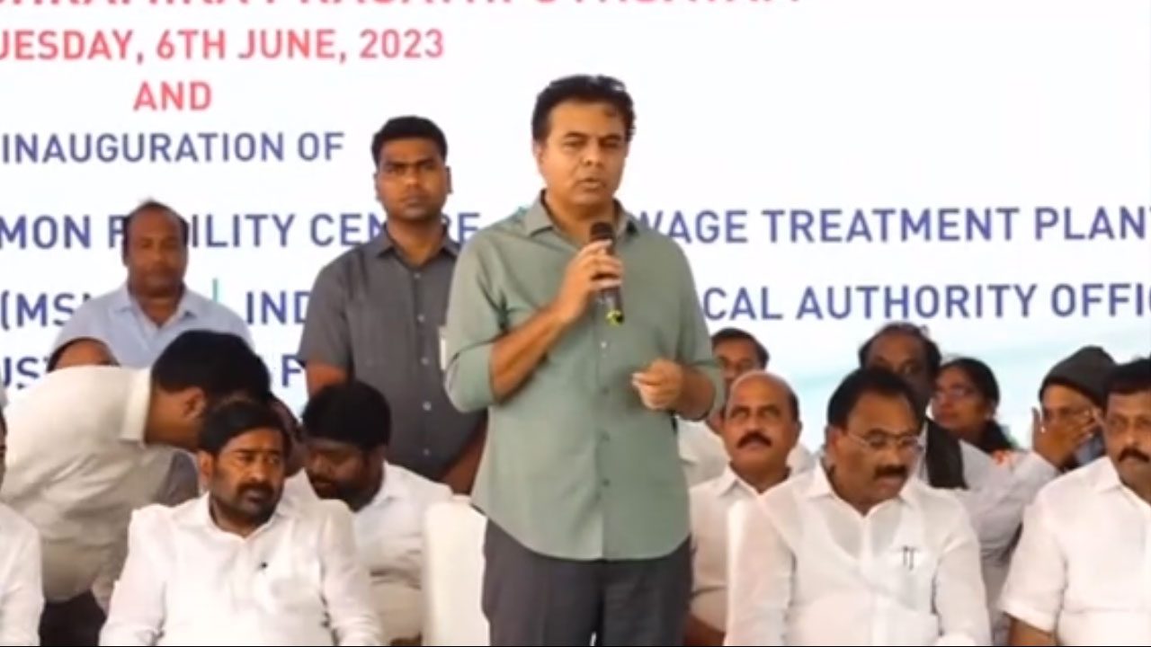 KTR | అత్యంత పార‌ద‌ర్శ‌కంగా ప‌రిశ్ర‌మ‌ల‌కు అనుమ‌తులు : మంత్రి కేటీఆర్