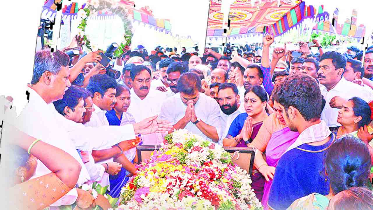కుసుమ జగదీశ్వర్కు కన్నీటి వీడ్కోలు