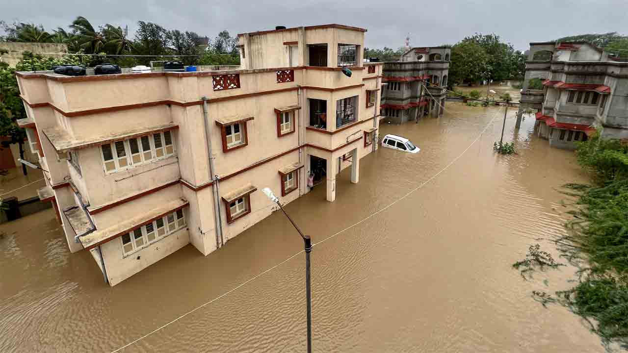 Cyclone Biparjoy | బిపర్‌జాయ్‌ తుఫాను తీరం దాటాక ఆస్తి నష్టం ఎక్కువే జరిగింది.. కానీ ప్రాణ నష్టం లేదు : ఎన్డీఆర్‌ఎఫ్‌ చీఫ్‌