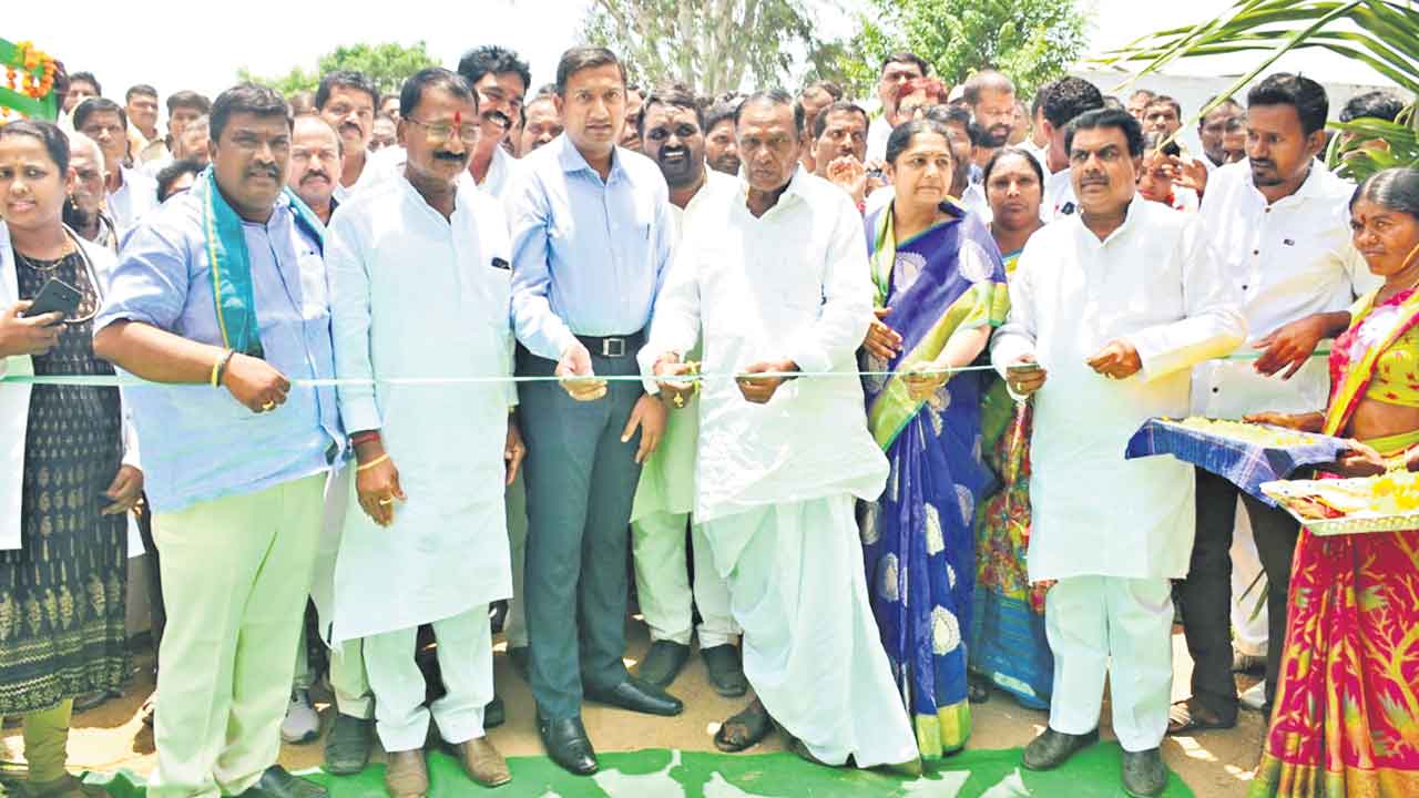 సర్కారు బడులకు కొత్త రూపు