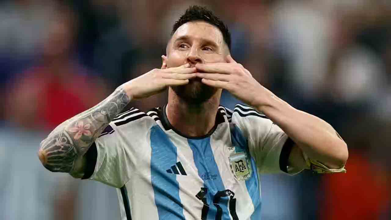Lionel Messi | పీఎస్‌జీ క్ల‌బ్ వాతావ‌ర‌ణంలో ఇమ‌డ‌లేక‌పోయా.. మెస్సీ షాకింగ్ కామెంట్స్