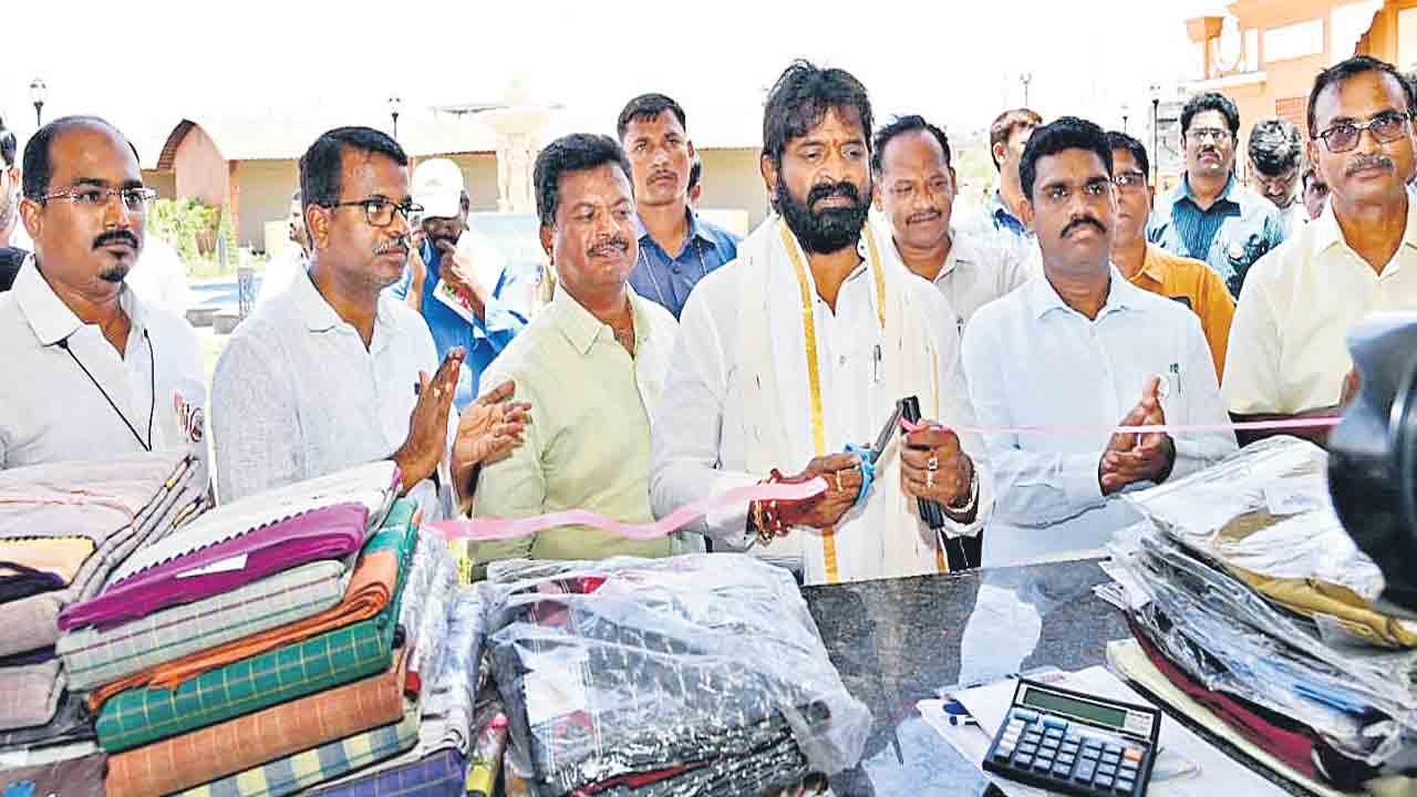 పరిశ్రమల అడ్డా.. తెలంగాణ గడ్డ