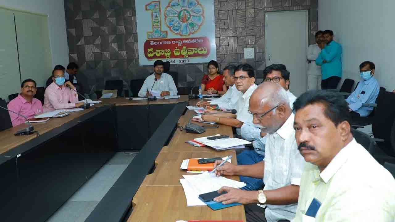 లాంఛనంగా ‘లక్ష’ సాయం