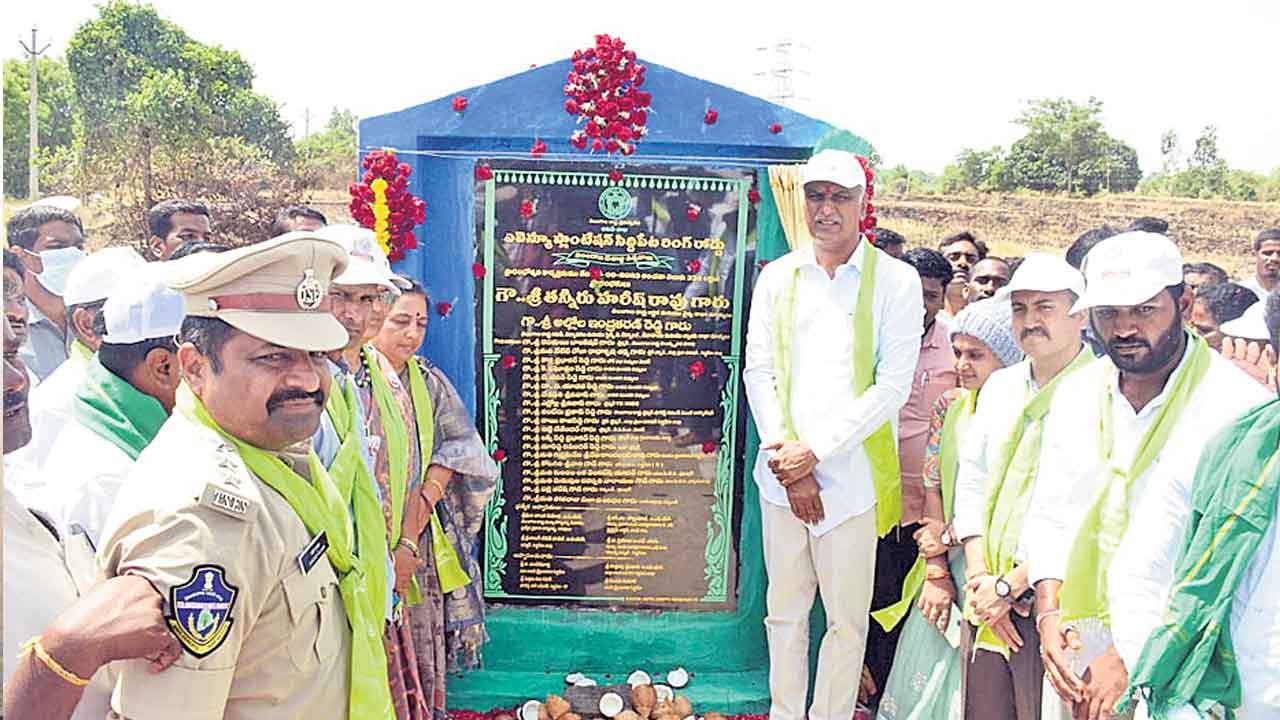 నా చివరి రక్తపు బొట్టు మీకోసం ధారపోస్తా
