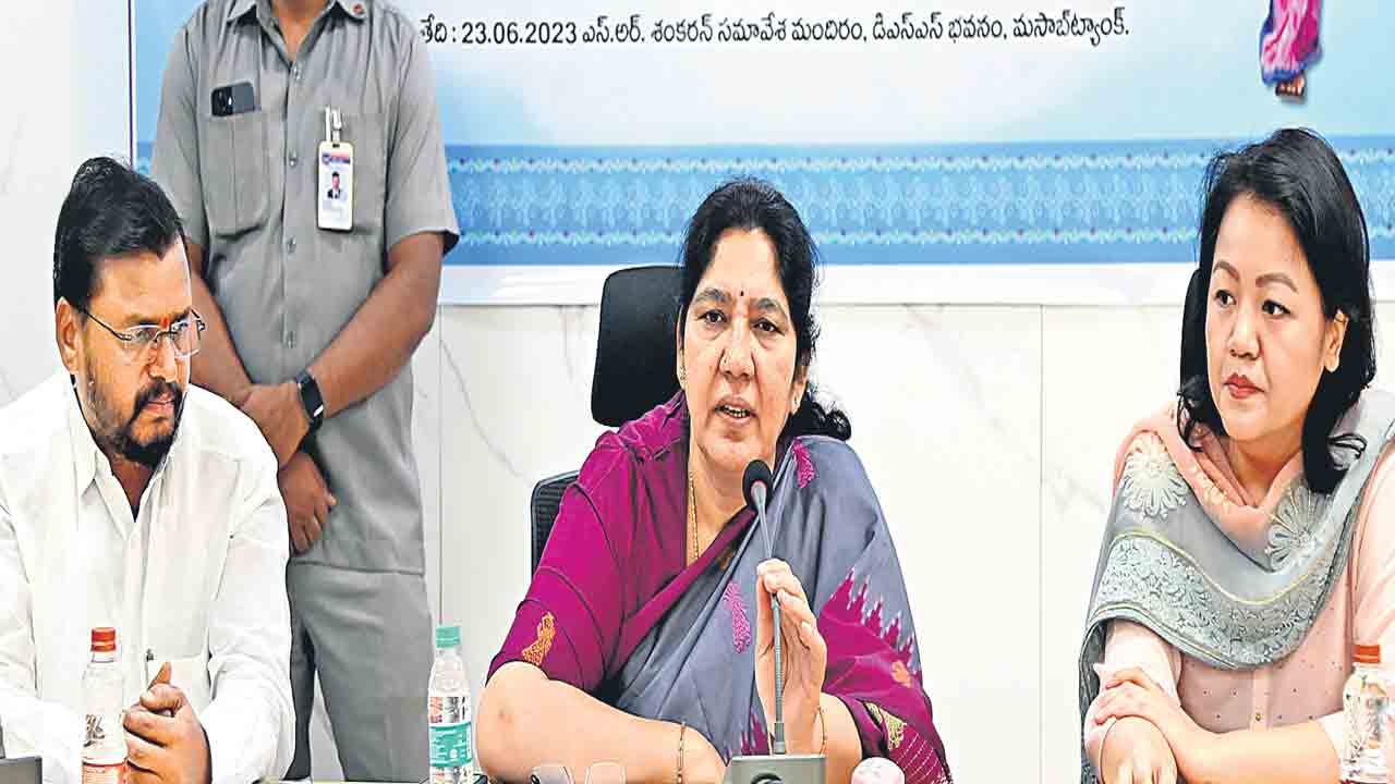 జీసీసీలో 30 కారుణ్య నియామకాలు