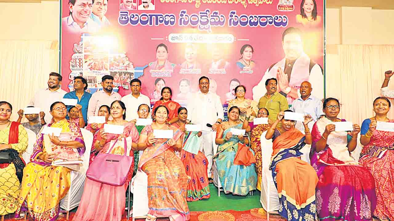 సంక్షేమం, అభివృద్ధి సీఎం లక్ష్యం