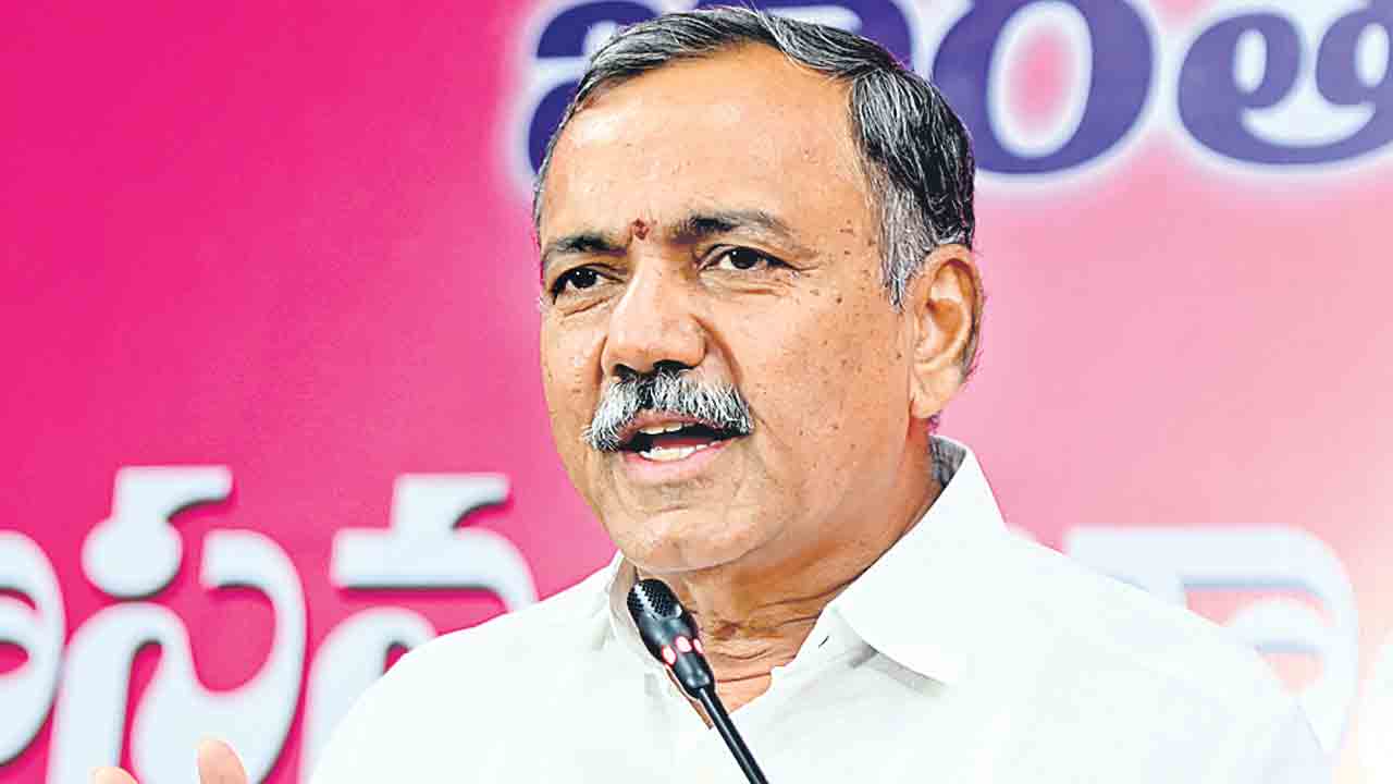 కాంగ్రెస్‌, బీజేపీ పగటి కలలు