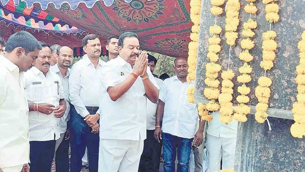 త్యాగాలు అజరామరం