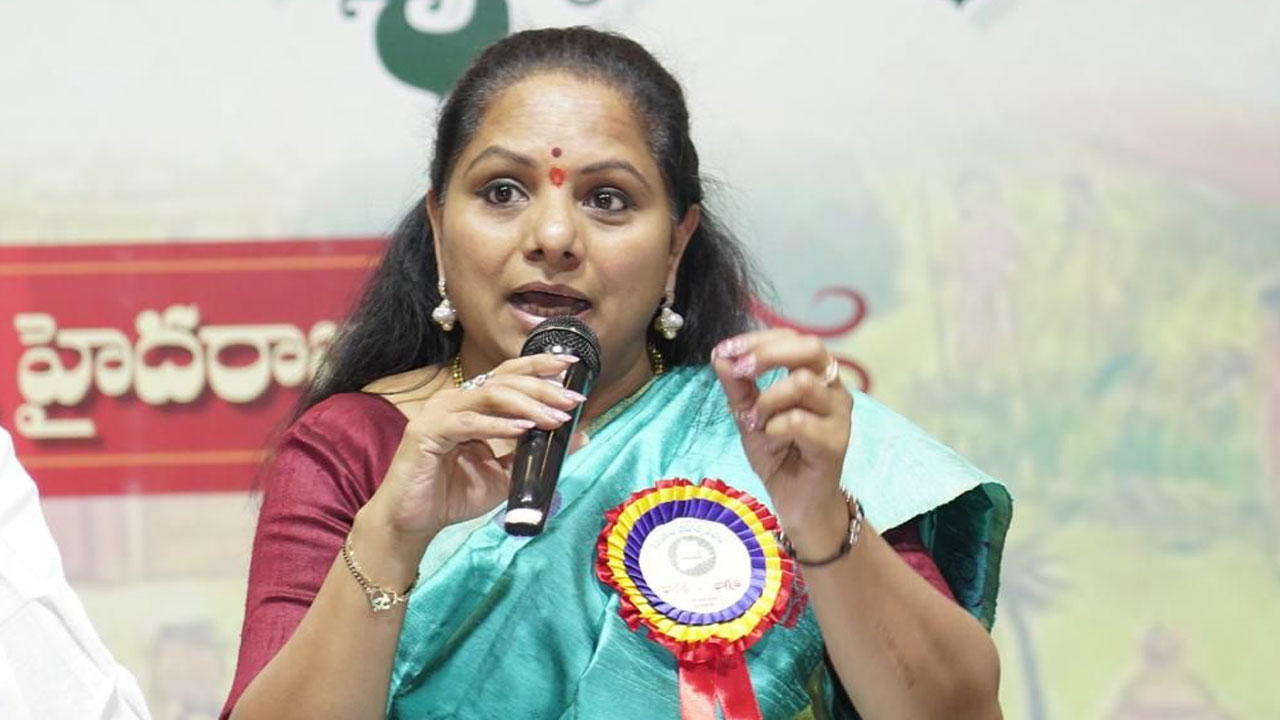 MLC Kavitha | ఎవరి భాష వాళ్లకు ఉంటుంది.. ఇదే మాట్లాడాలంటే తీవ్రంగా వ్య‌తిరేకిస్తాం : ఎమ్మెల్సీ కవిత