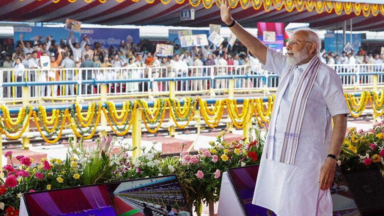 Uniform Civil Code: ఉమ్మ‌డి పౌర‌స్మృతిపై ప్ర‌ధాని వ్యాఖ్య‌ల‌ను త‌ప్పుప‌ట్టిన ప్ర‌తిప‌క్షాలు