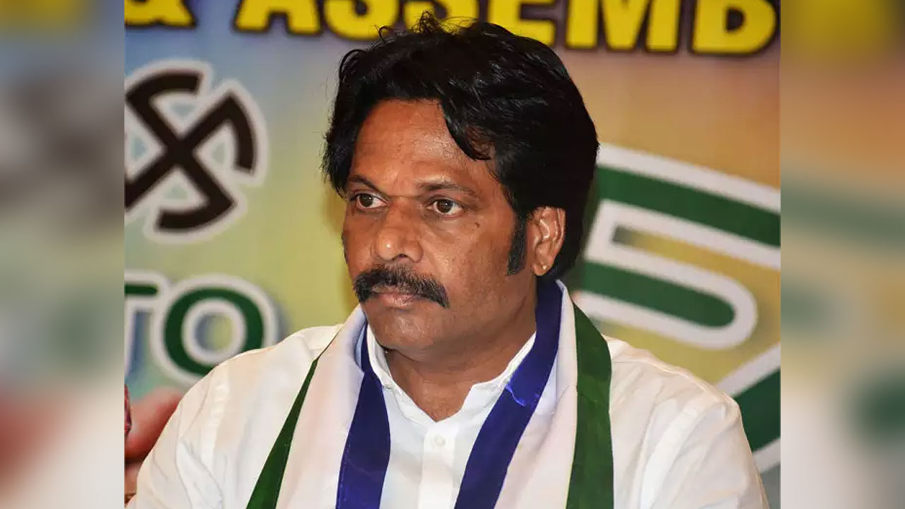 MP MVV Satyanarayana | విశాఖ ఎంపీ స‌త్యనారాయ‌ణ భార్య‌, కుమారుడు, ఆడిట‌ర్ కిడ్నాప్
