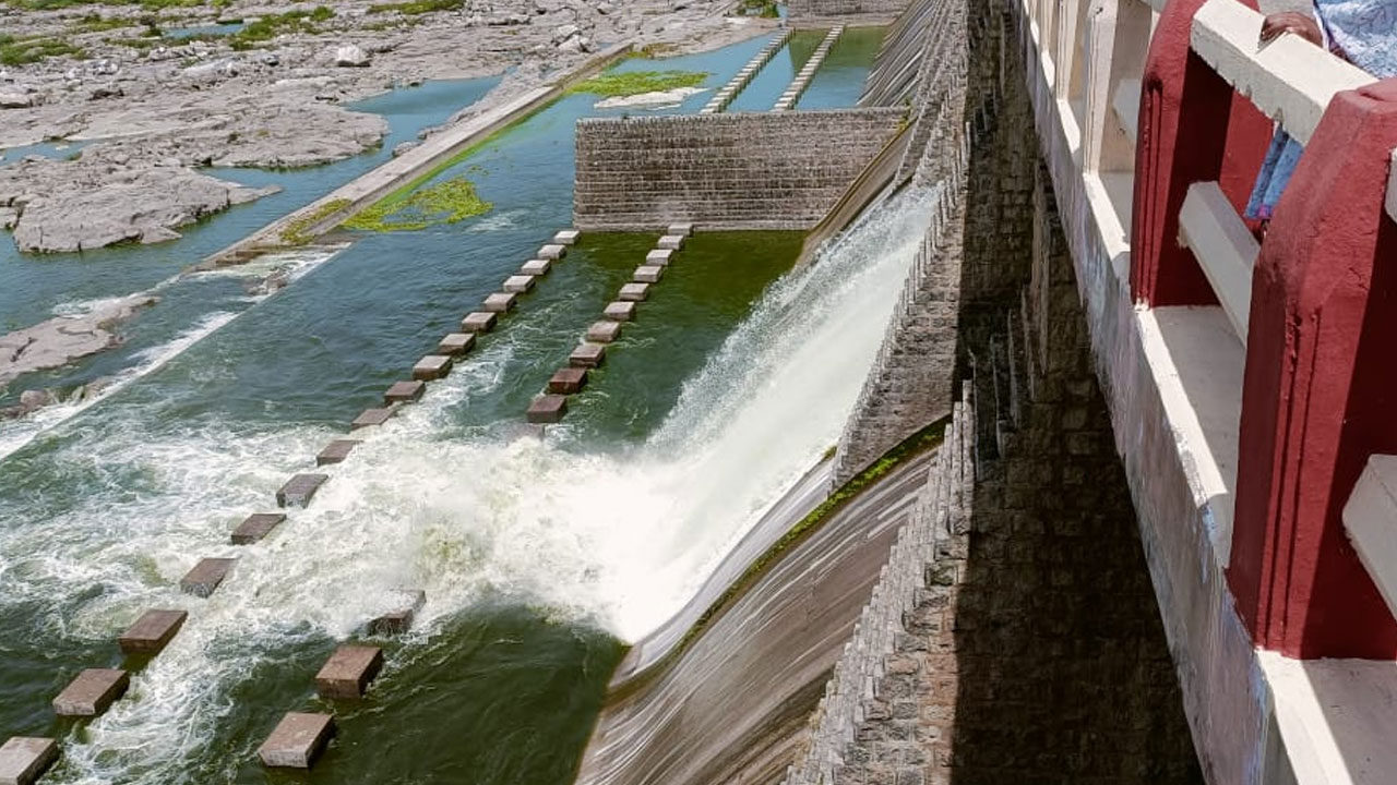 Musi River | మూసీ న‌దికి పోటెత్తిన వ‌ర‌ద‌.. 330 క్యూసెక్కుల నీరు దిగువ‌కు విడుద‌ల‌