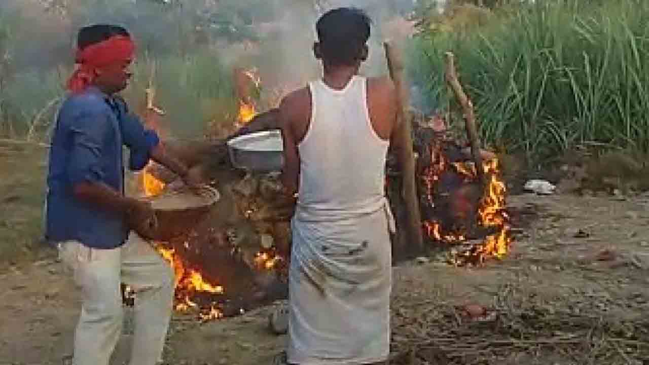 గుండెపోటుతో నవ దంపతుల మృతి