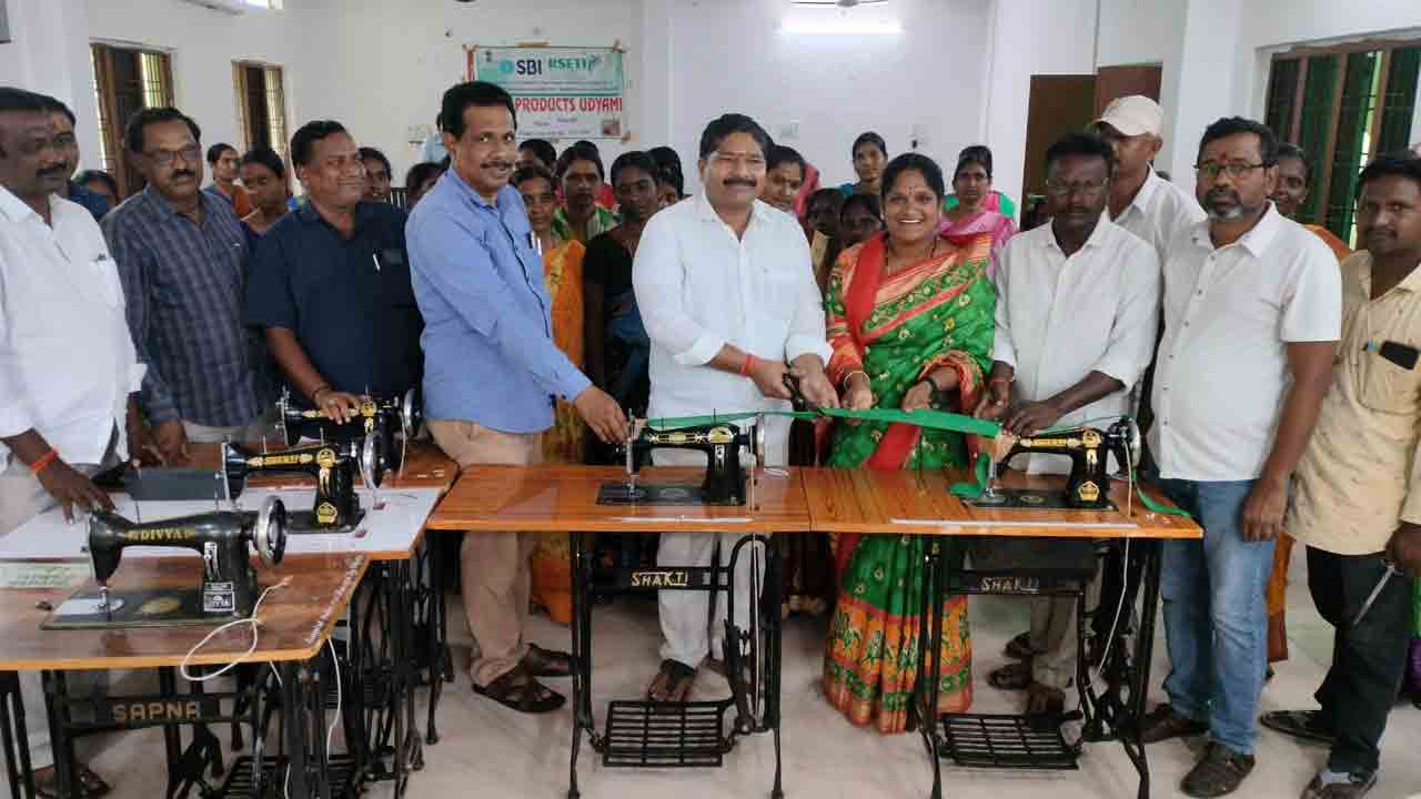 జూలపల్లిలో ‘ఉన్నతి ’శిక్షణ