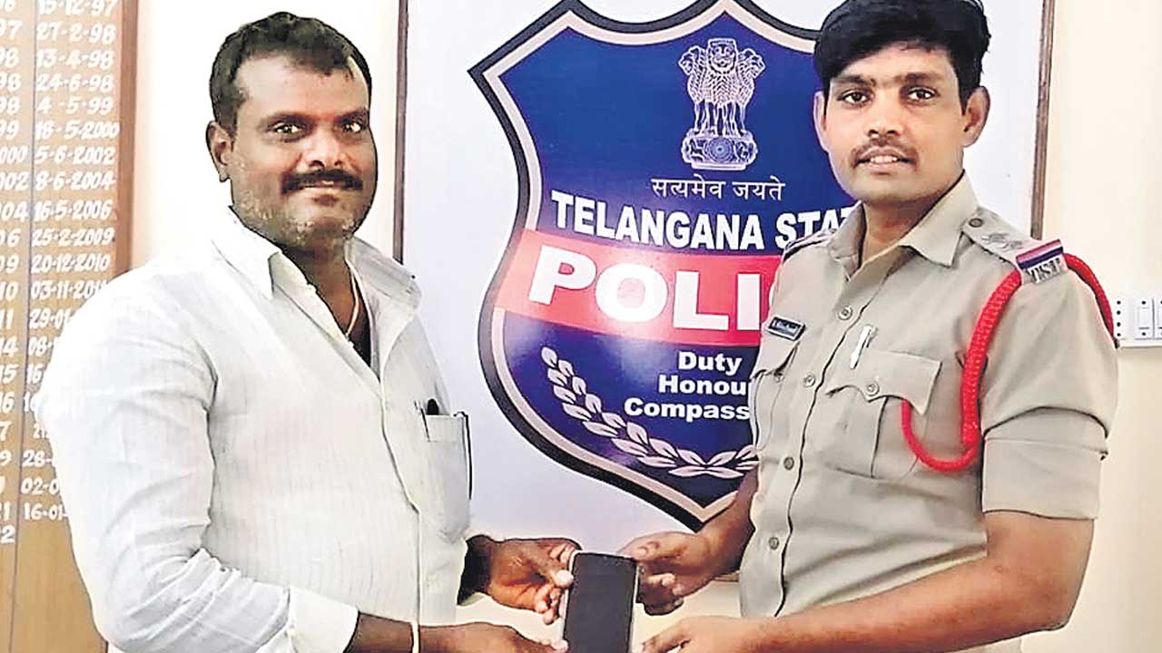 పోయిన ఫోన్ల గుర్తింపులో మనమే టాప్‌