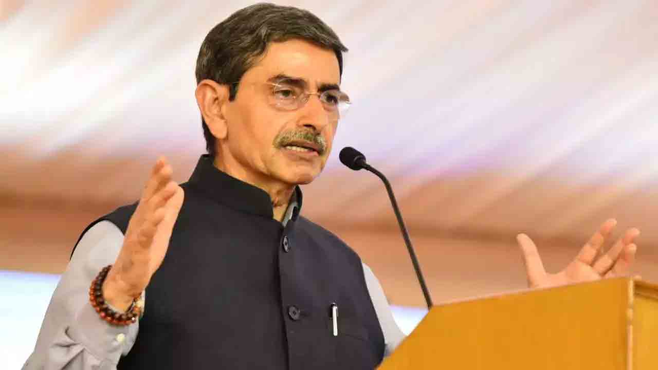 గవర్నర్‌ కార్యక్రమంలో నల్ల దుస్తులు ధరించొద్దు