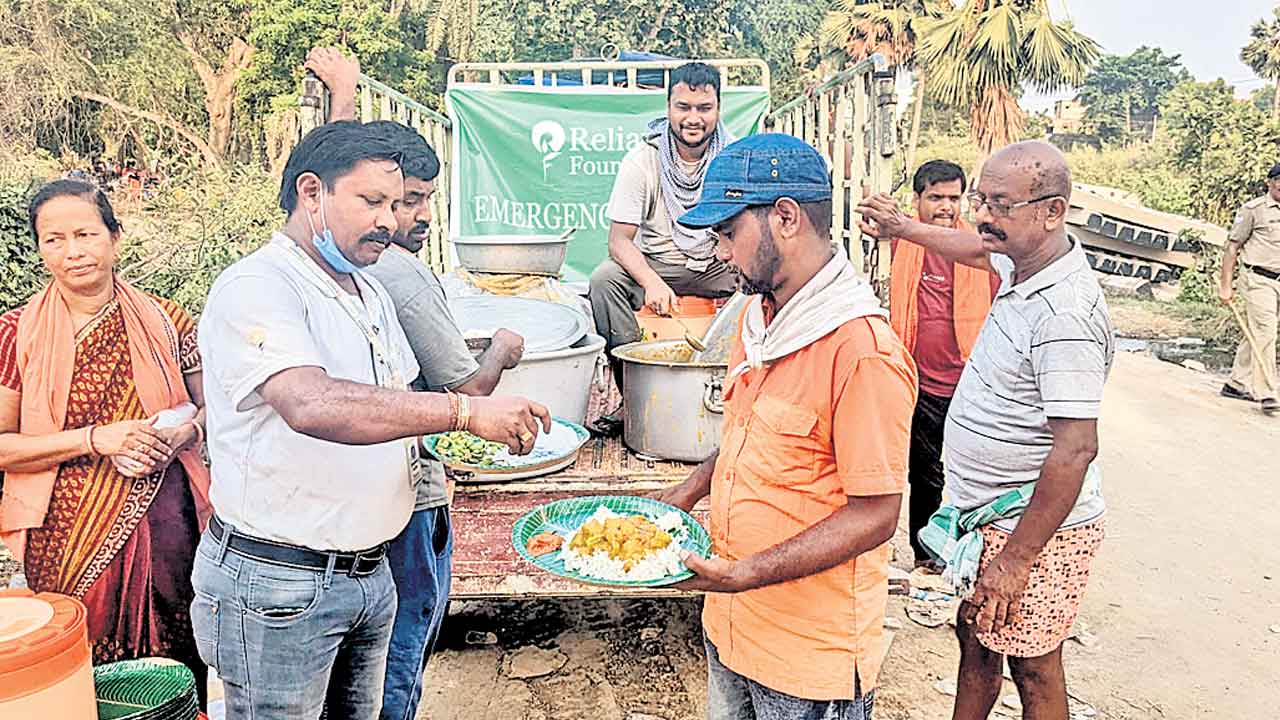 ఒడిశా బాధితులకు రిలయన్స్‌ చేయూత