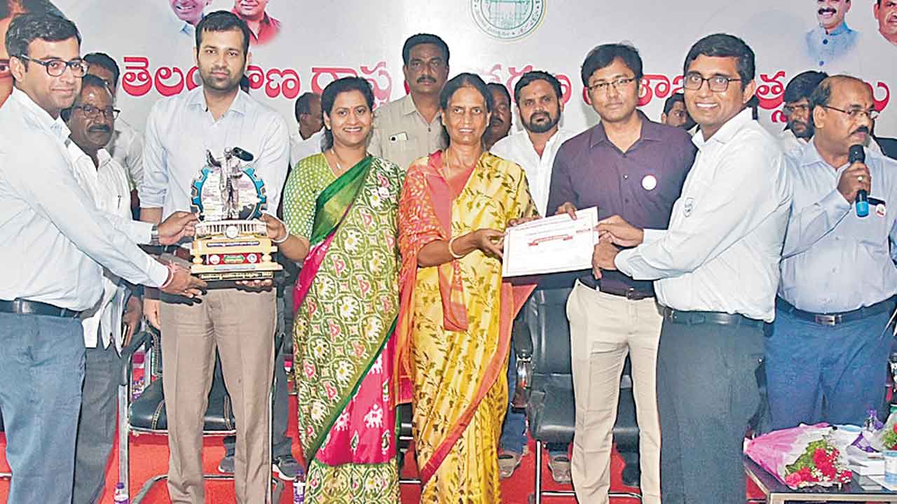 రంగారెడ్డి జిల్లాలో ఘనంగా పారిశ్రామికోత్సవం