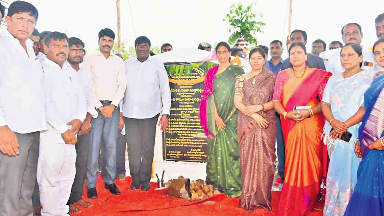 పచ్చదనం, అభివృద్ధిలో మెరుస్తున్న పల్లెలు