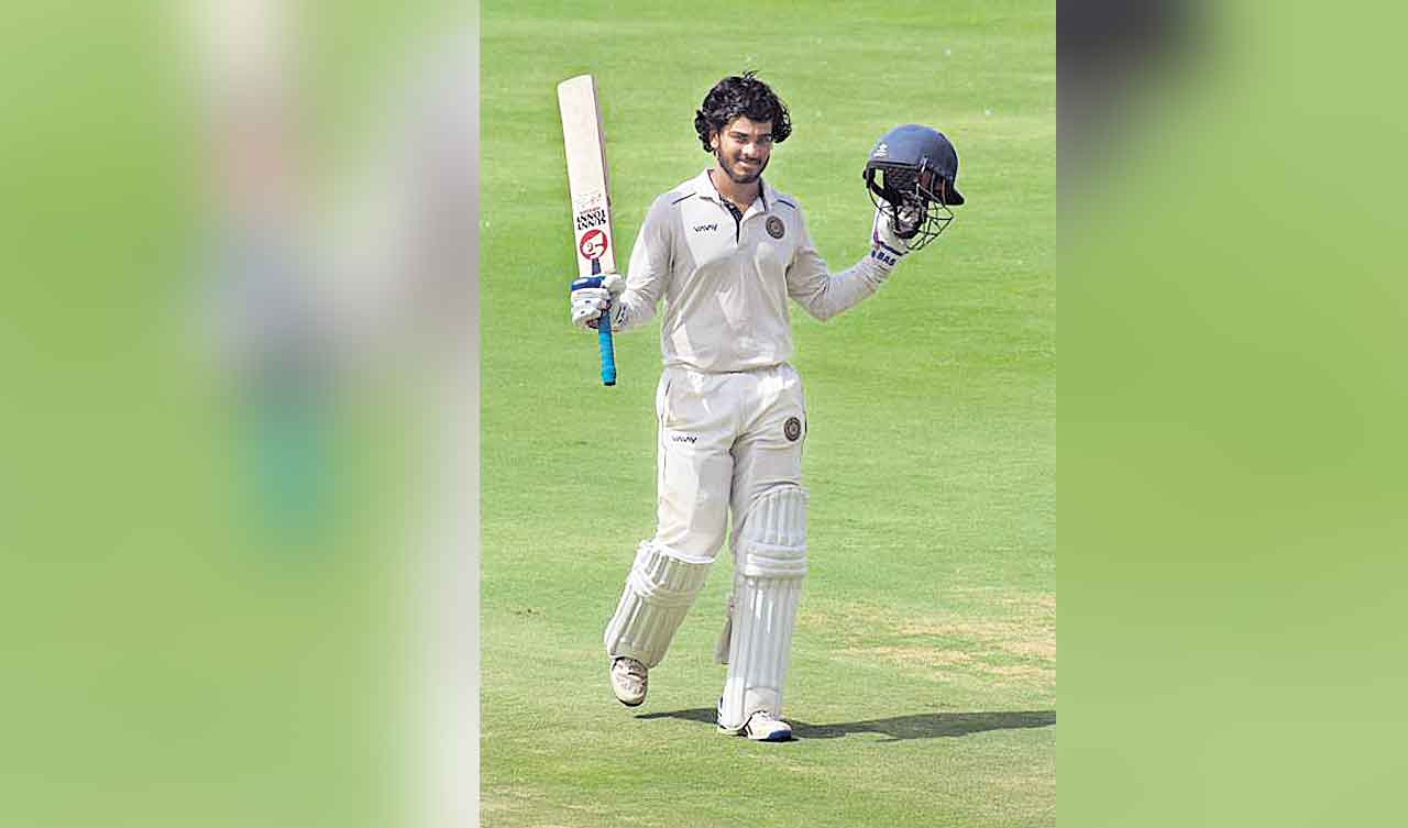 ప్రజ్ఞాన్‌ రెడ్డి శతక జోరు