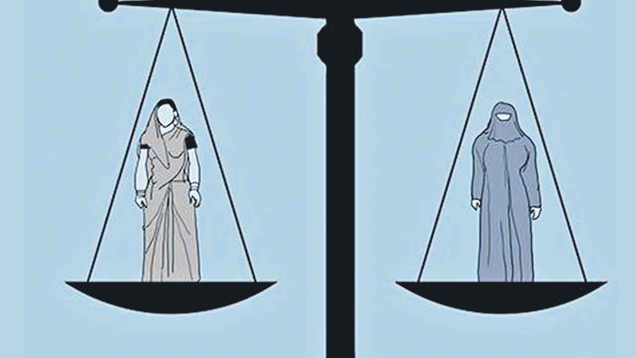 దృష్టి మరల్చేందుకే ఉమ్మడి పౌరస్మృతి