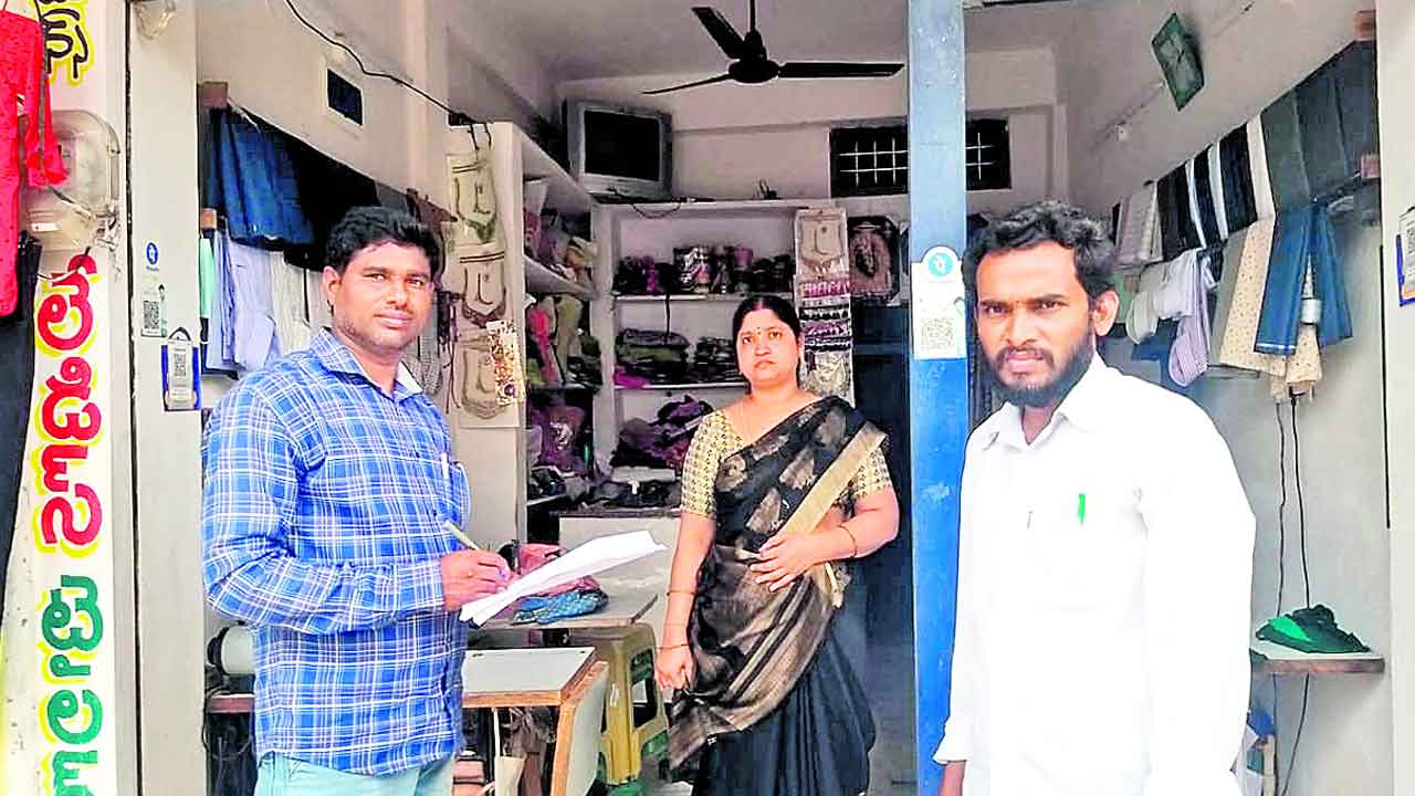 కుల వృత్తులకు చేయూత