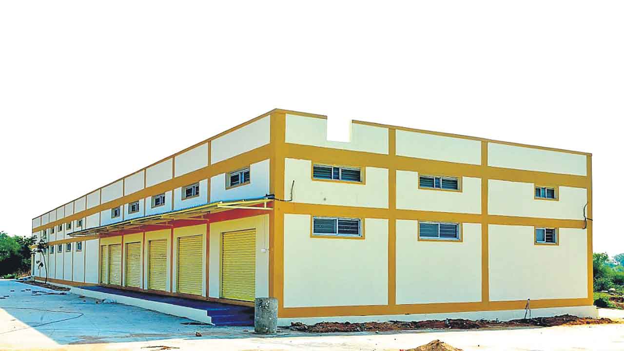 ప్రారంభానికి స్లాటర్‌ హౌస్‌ సిద్ధం