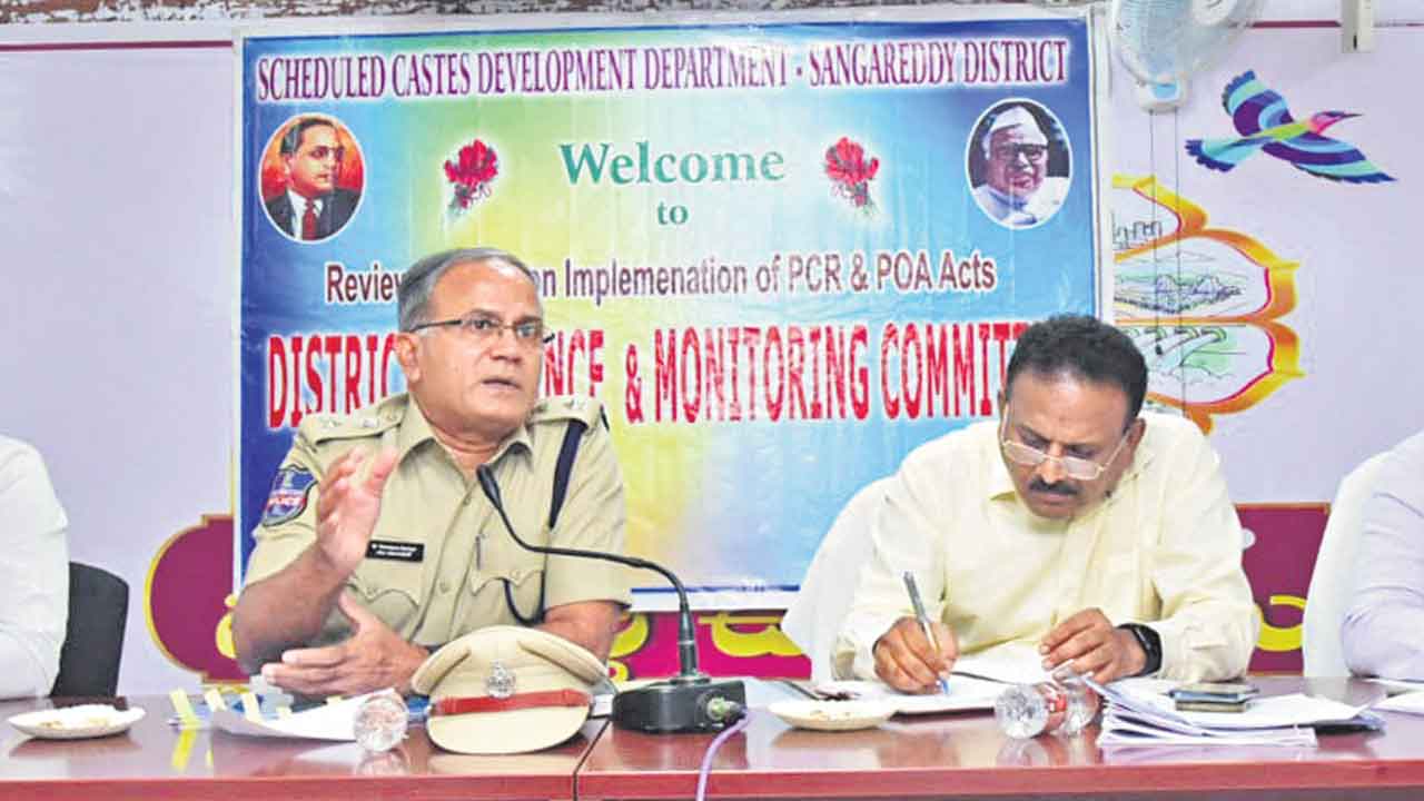 భాధితులకు న్యాయం చేయాలి