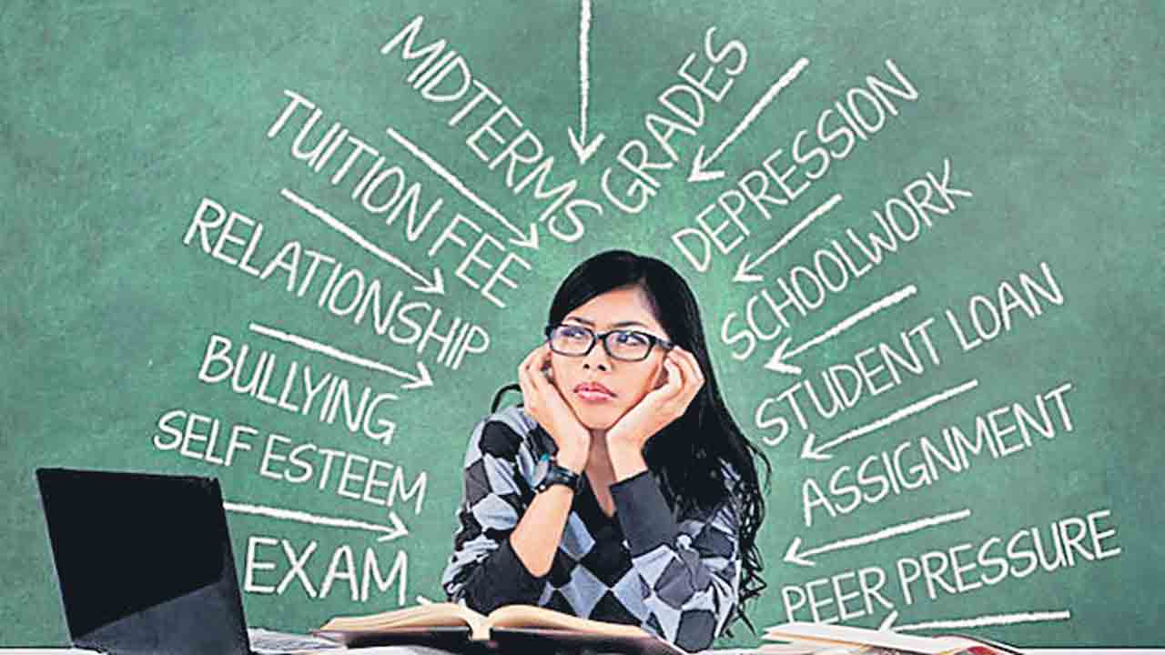 సైకాలజీ బోధన తప్పనిసరి