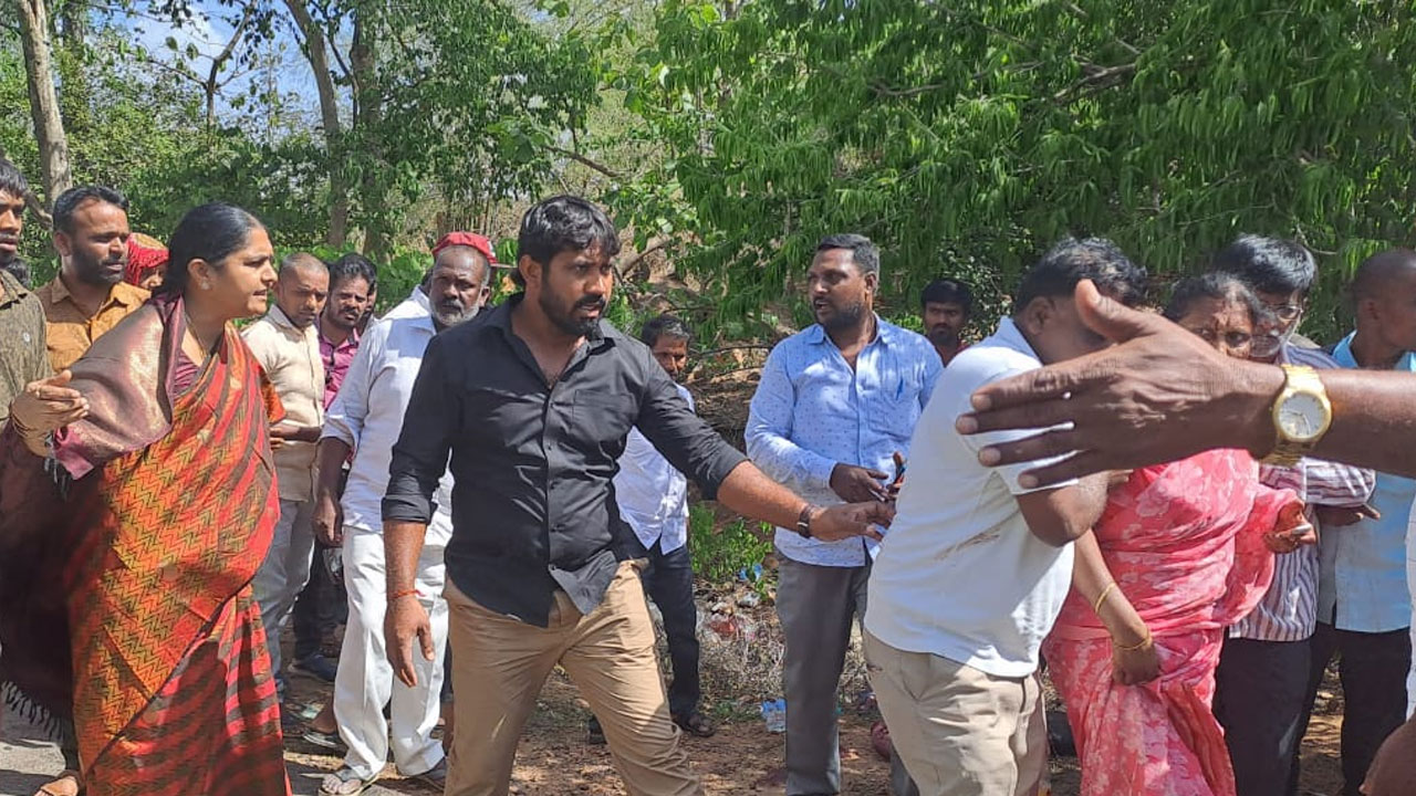 Sunitha Laxma Reddy | మాన‌వ‌త్వం చాటుకున్న రాష్ట్ర మ‌హిళా క‌మిష‌న్ చైర్‌ప‌ర్స‌న్