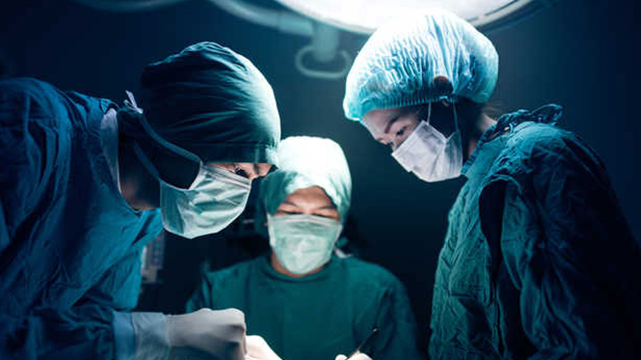 Adrenal Tumour removed From Baby | 11 నెలల శిశువులో అడ్రినల్ ట్యూమర్‌.. తొలగించిన   వైద్యులు