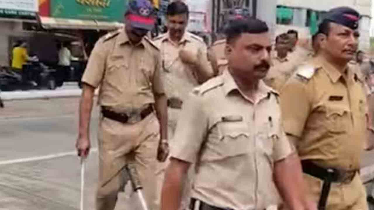 దేవుడి ముసుగులో కీచక బాబాలు