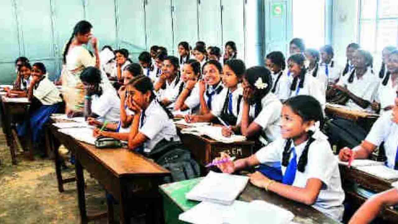 సర్కారు బడుల్లో 1.50 లక్షల కొత్త అడ్మిషన్లు